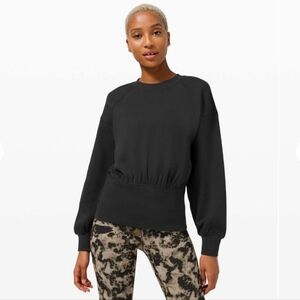 Lululemon Hugged-Waist Cotton Pullover in black, Size 6